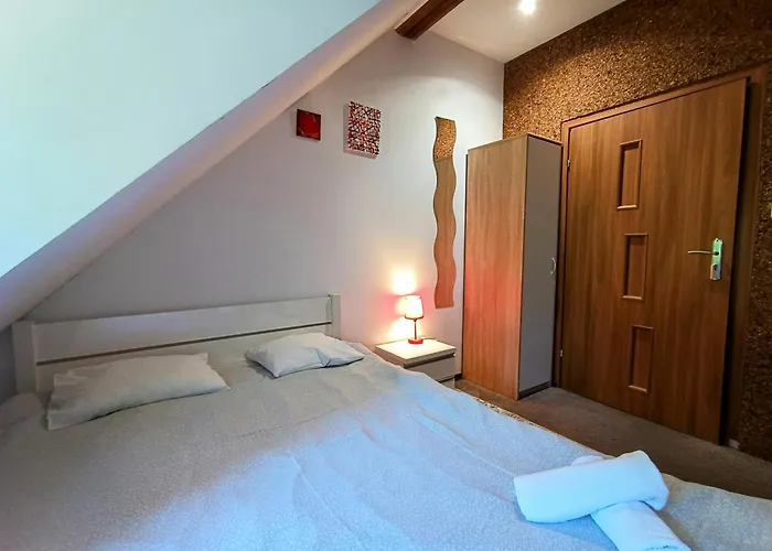 Fitness - Restauracja, Darmowy Parking Hostel *