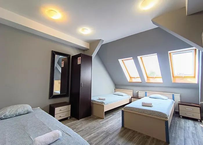 Hostel Fitness - Restauracja, Darmowy Parking *