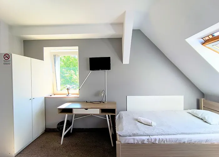 Hostel Fitness - Restauracja, Darmowy Parking Wrocław