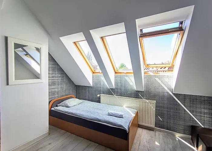 Hostel Fitness - Restauracja, Darmowy Parking *