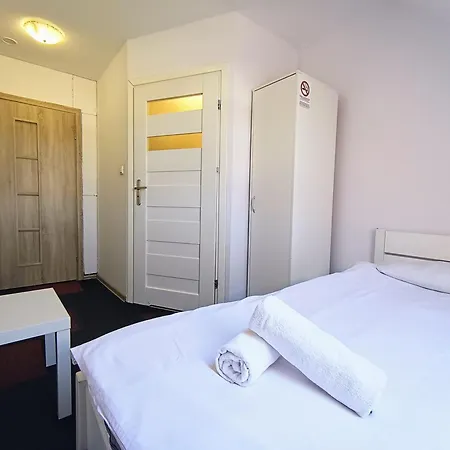 Hostel Fitness - Darmowy Parking *