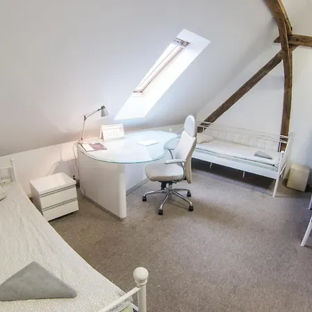 Fitness - Restauracja, Darmowy Parking I Silownia Hostel