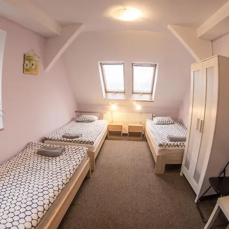 Fitness - Restauracja, Darmowy Parking I Silownia Hostel *