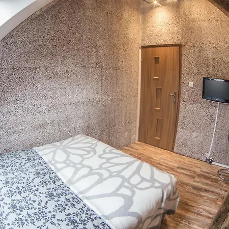 Fitness - Restauracja, Darmowy Parking I Silownia Hostel *